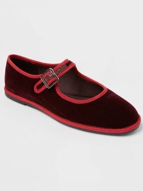Universal Thread - Women’s Halston Ballet Flats with Memory Foam Insole Size 10